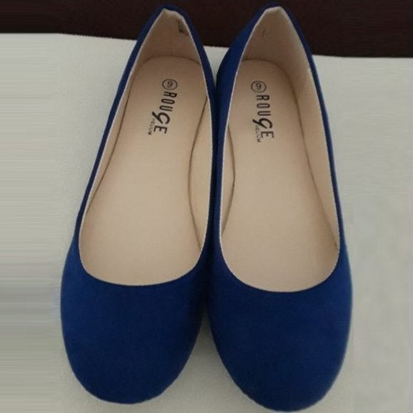 Rouge Helium Shoes - Rouge Helium Embrace Blue Faux Suede Flats Size 9 NWOT